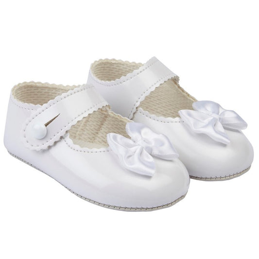 Baypod white bow pram shoe